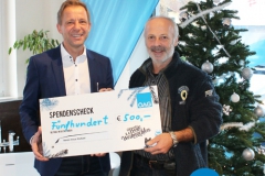 ÖAG Verkaufsleiter Salzburg überreichte den Spendenscheck an Georg Hochwarter vom Verein Haus Michael.